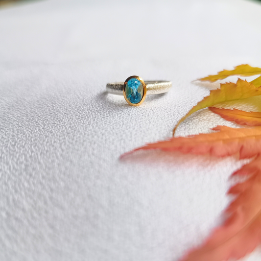 Blauer-Topas-Ring Gr. 58