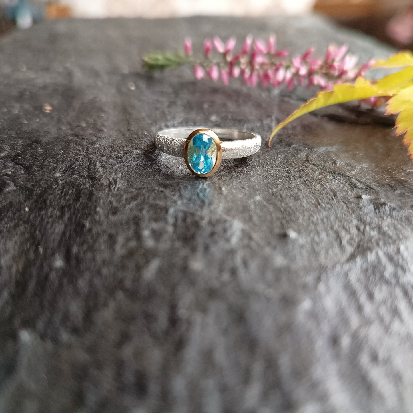 Blauer-Topas-Ring Gr. 58