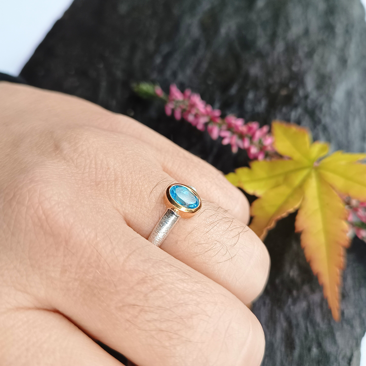Blauer-Topas-Ring Gr. 58