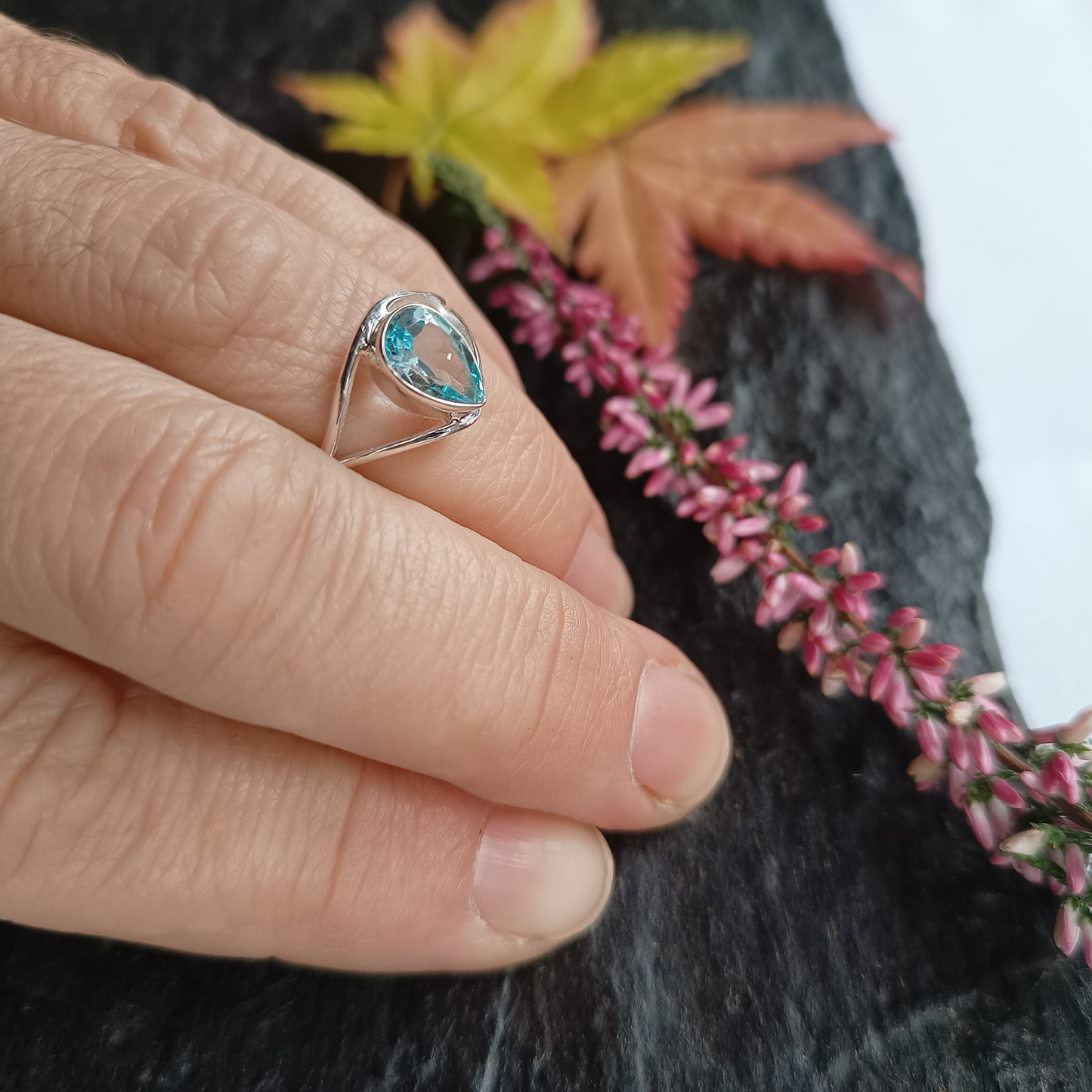 Blauer-Topas-Ring Gr. 54