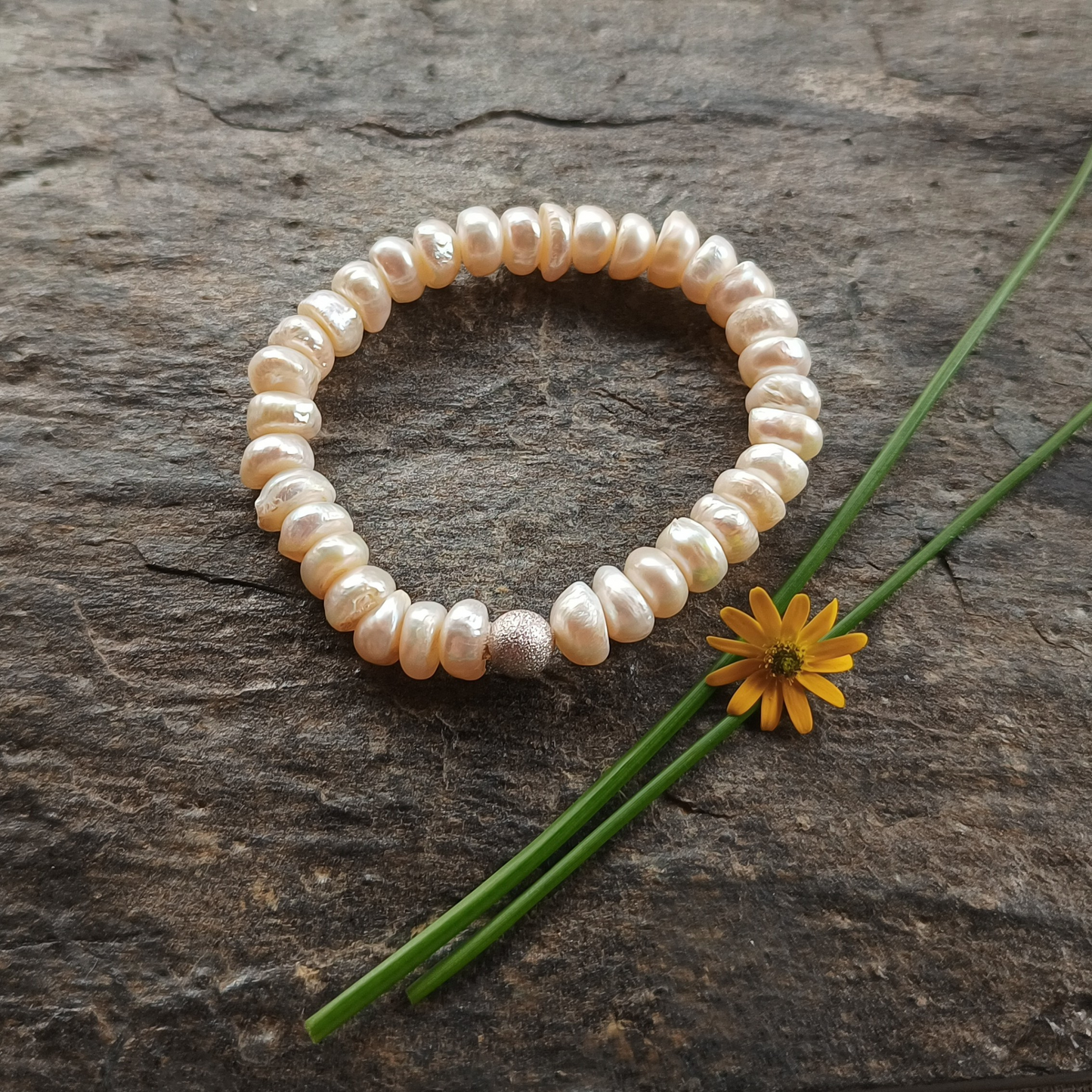 Süßwasser-Zuchtperle-Armband Button