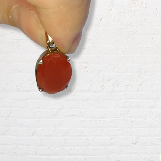 Karneol Anhänger in Kronenfassung