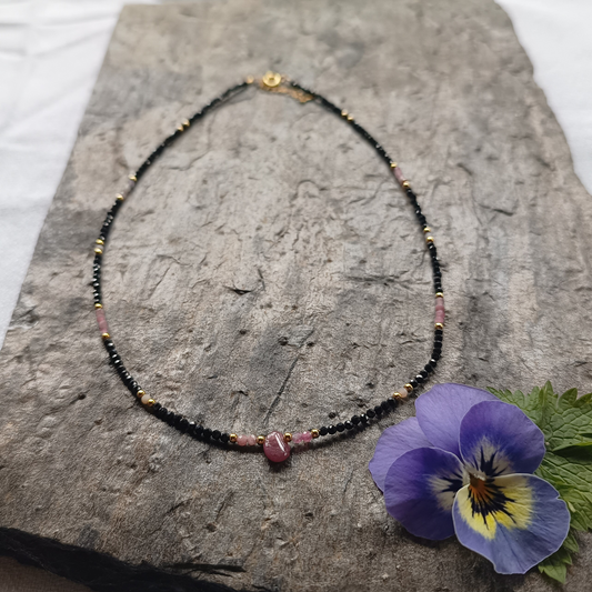 Spinell-Rubellith-Kette facettiert Ø 2mm