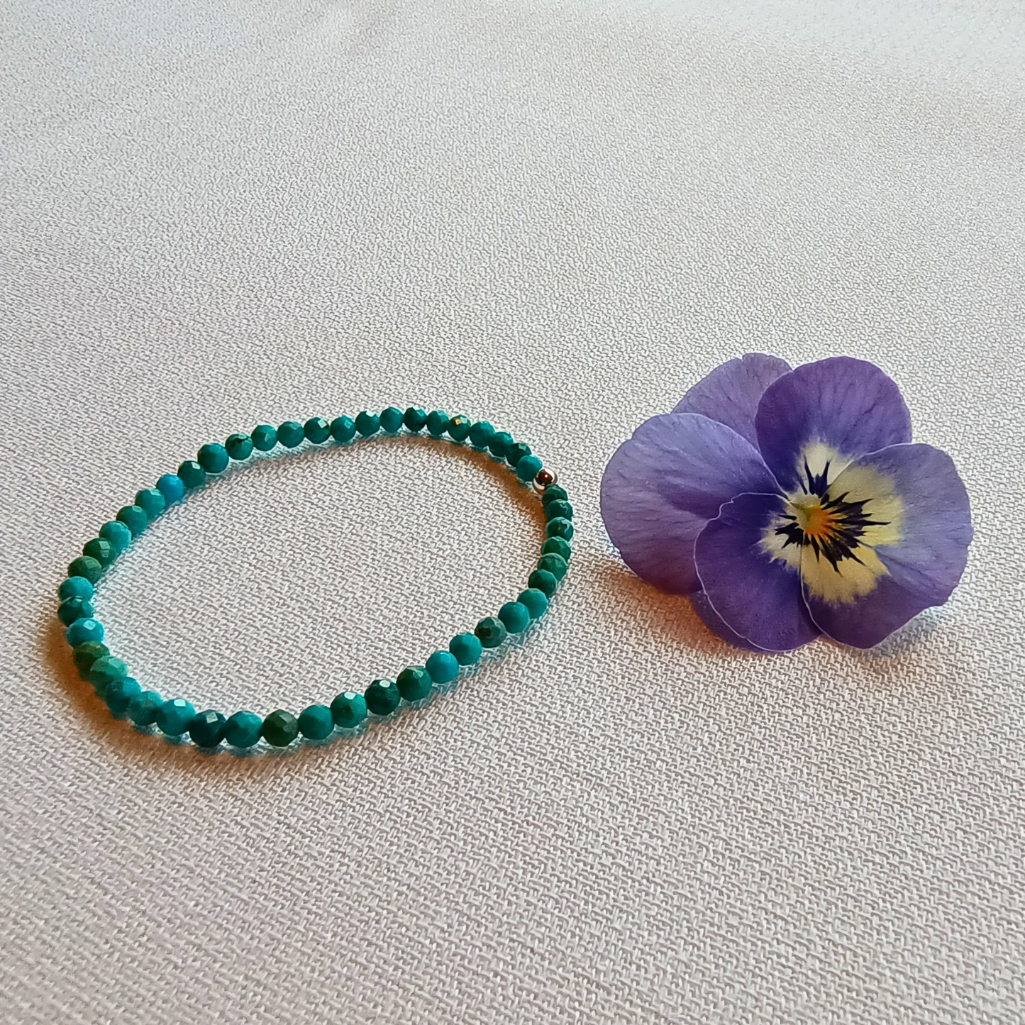 Türkis Armband, Kugeln, facettiert Ø 4mm