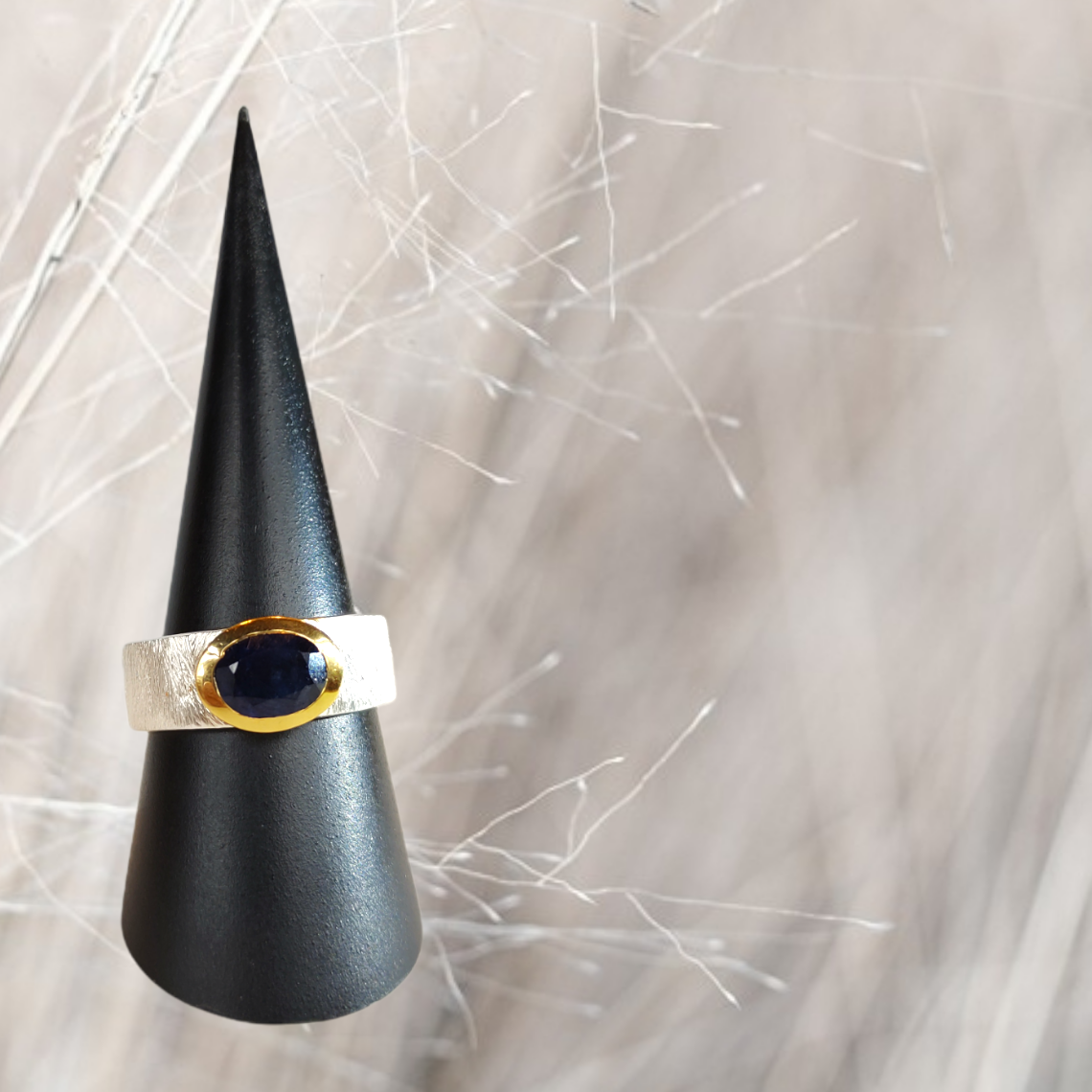 Saphir-Ring, Gr. 56