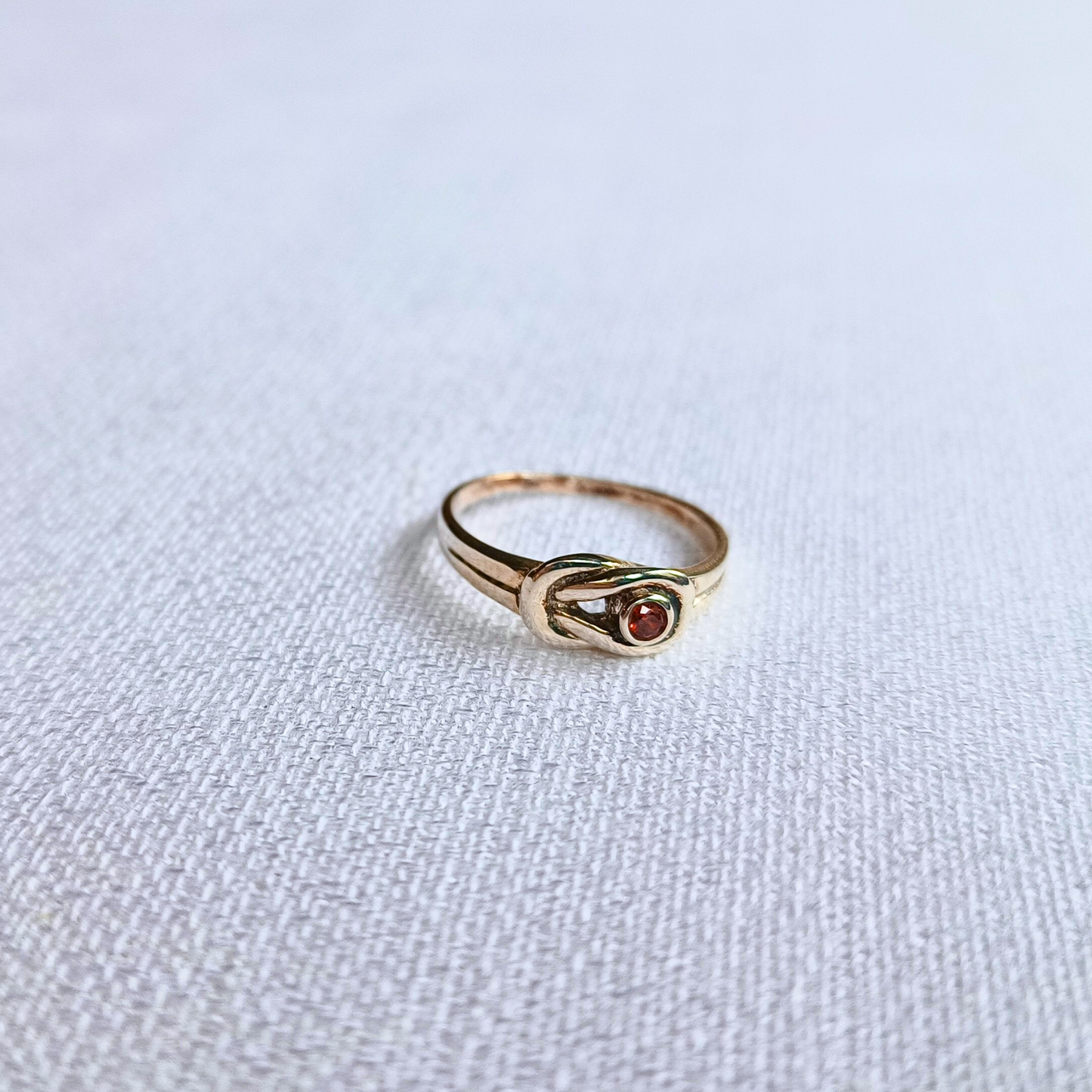 Granat-Ring, Knoten, rund, facettiert, Gr. 53