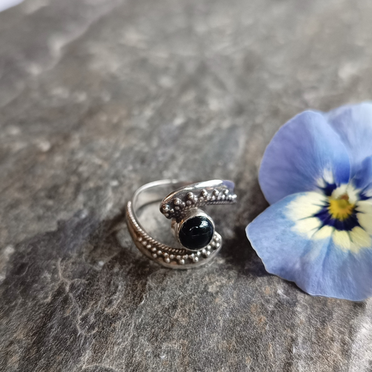 Onyx-Ring, Tropfen, Cabochon, Gr. 54