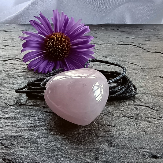 Rosenquarz Herz-Anhänger Empfindsamkeit