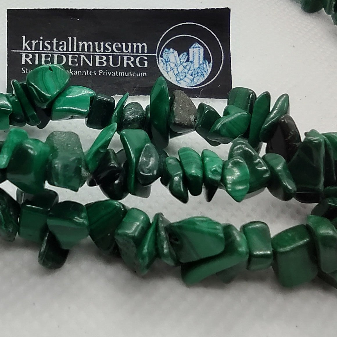 Feine Ketten aus Edelsteinsplittern, 90 cm lang - Scholz GmbH