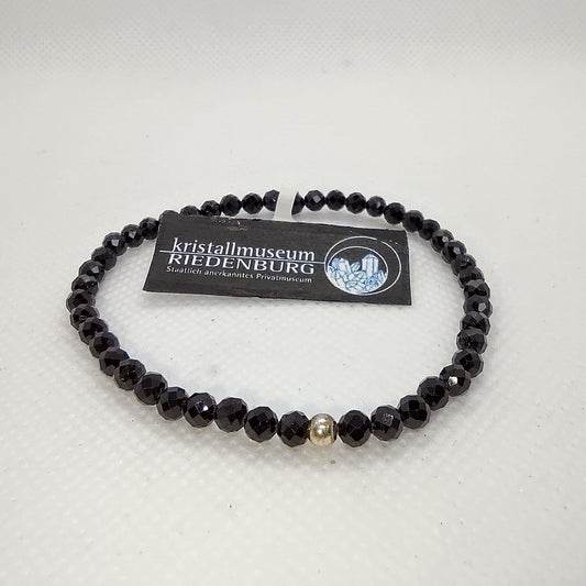 Armband aus facettierten, schwarzen Onyx-Kugeln