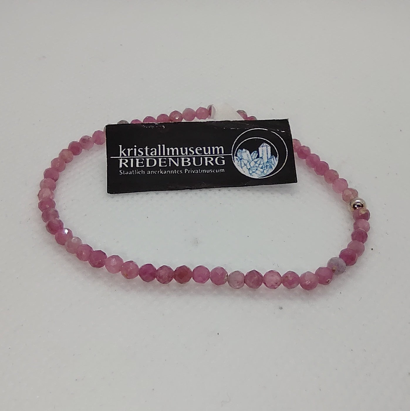 Armband aus roten, facettierten Turmalinkugeln, Rubellit