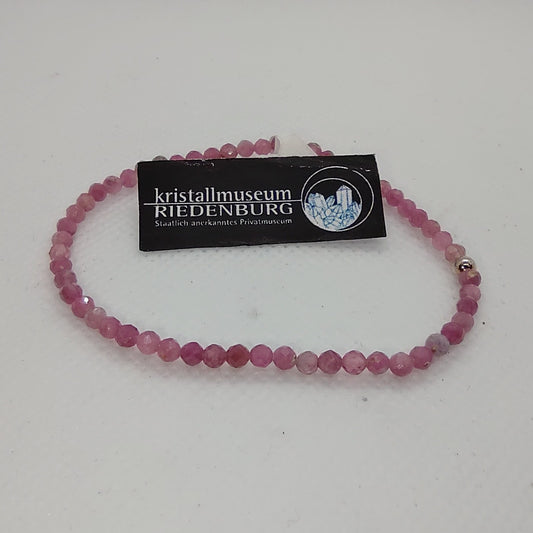 Armband aus roten, facettierten Turmalinkugeln, Rubellit