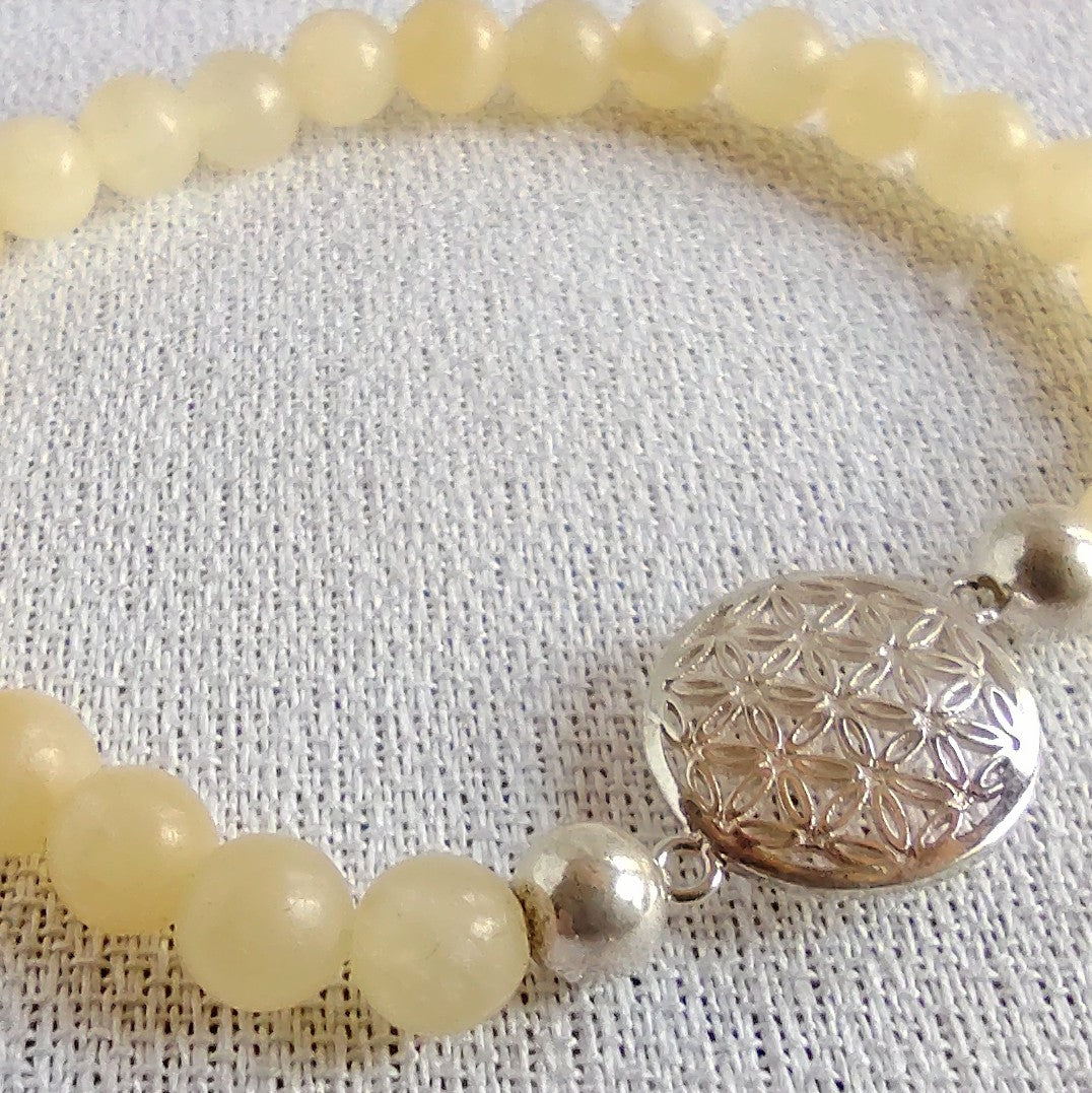 Schöne Kugel-Armbänder, verschiedene Steine