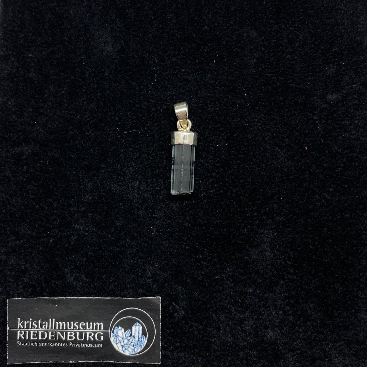 Turmalin-Anhänger, Stab