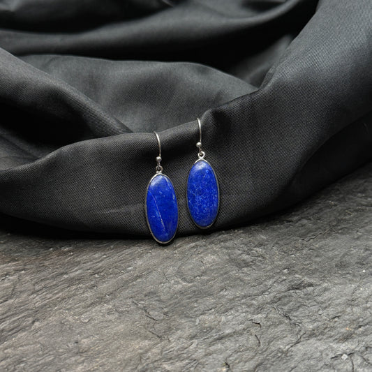 Lapislazuli-Ohrhänger, oval, Cabochon
