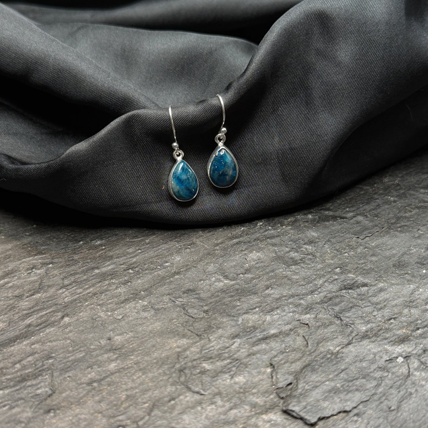 Apatit-Ohrhänger Tropfen