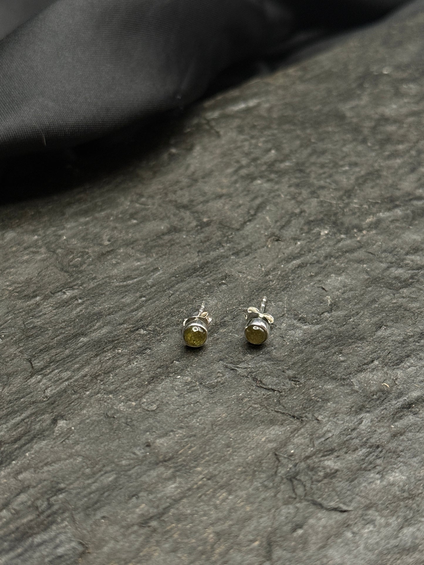 Turmalin Ohrstecker grün (Verdelith)