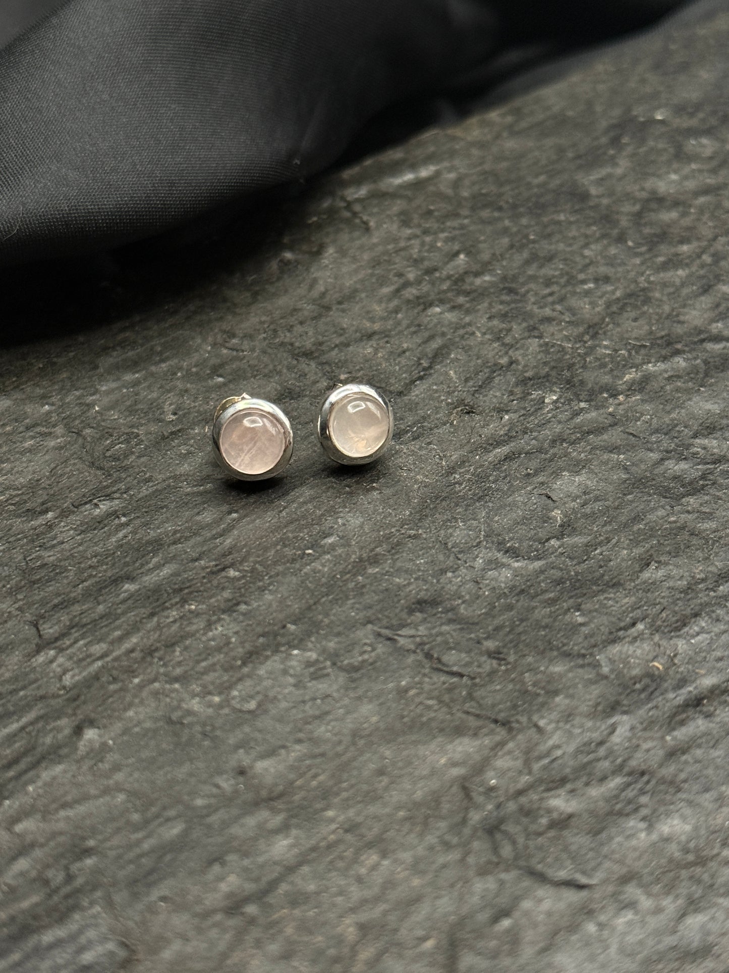 Rosenquarz Ohrstecker