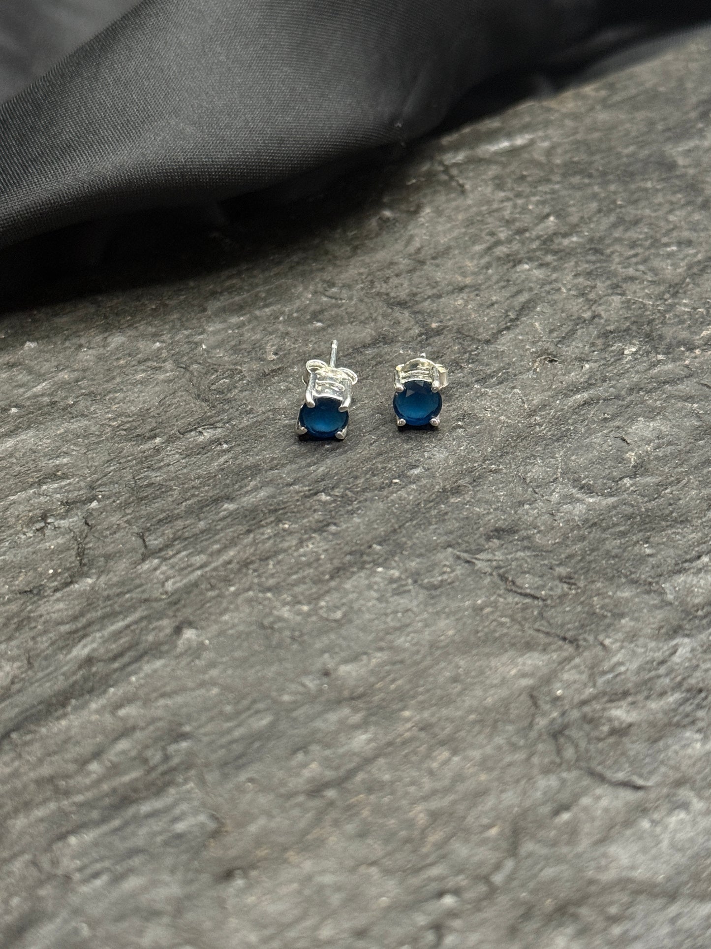 Saphir Ohrstecker