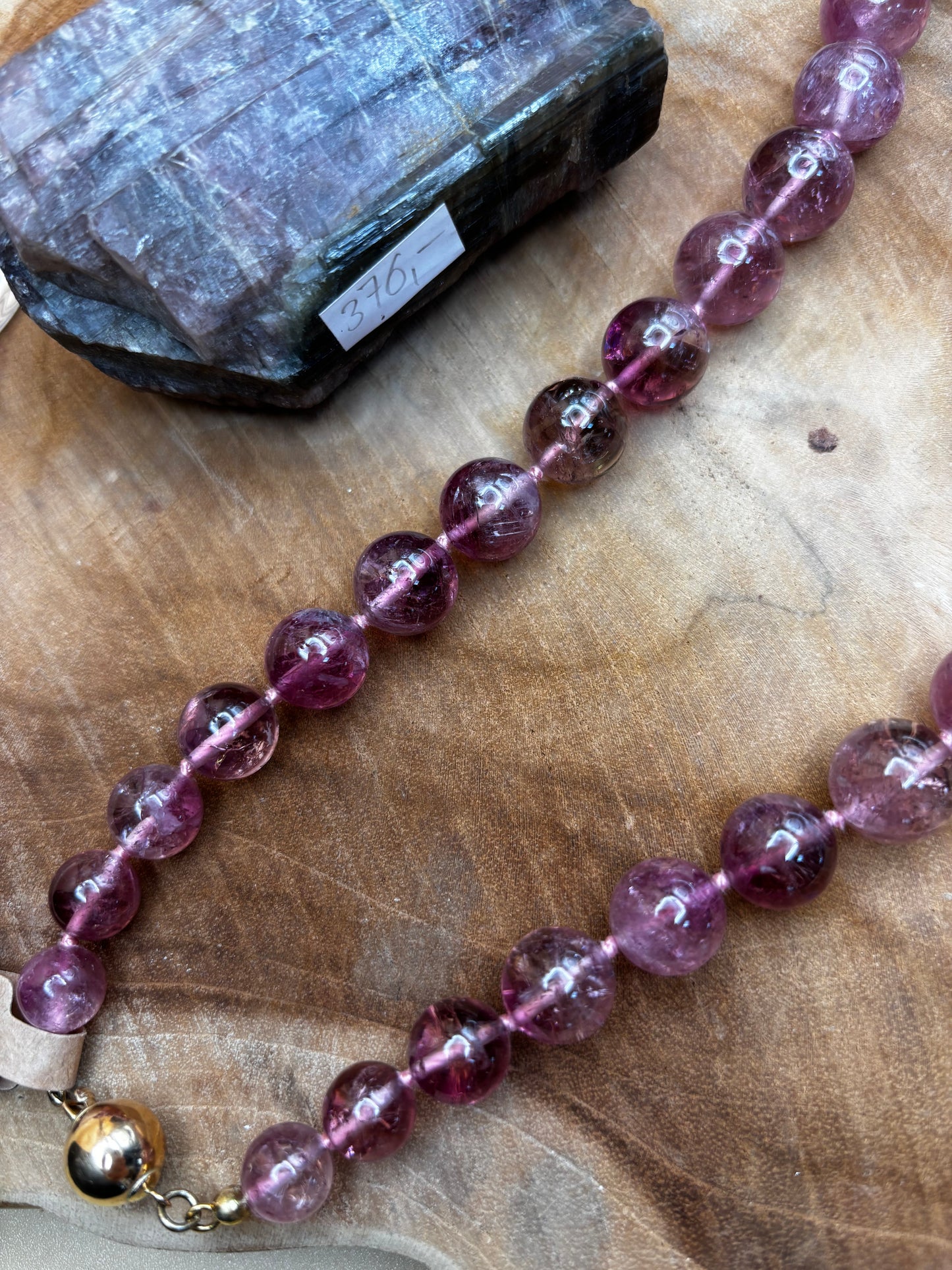 Rubellit-Kette, verlaufende Kugeln, durchscheinend - Scholz GmbH