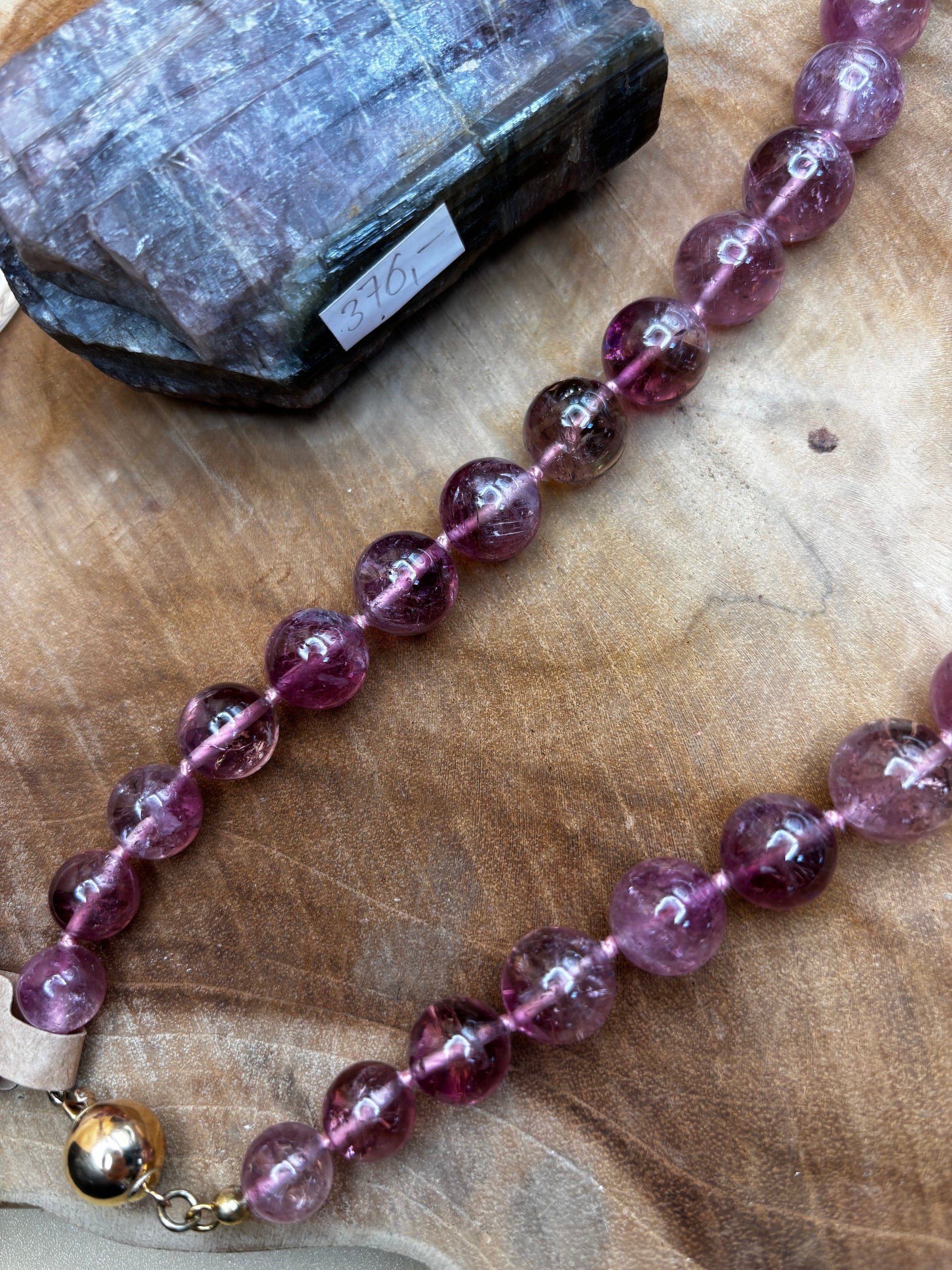 Rubellit-Kette, verlaufende Kugeln, durchscheinend - Scholz GmbH